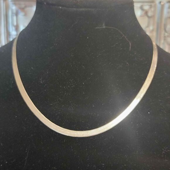 925 Sterling Silver 5mm Herringbone chain necklace Excellent 18" 90s Fine Silver - Picture 1 of 10